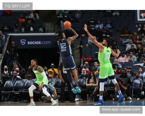 马内扳平比分，狼队客场展现韧性抢分能力